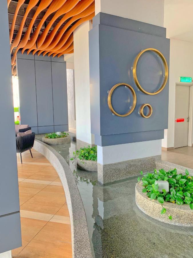 Netflix Two Bedroom Troika Kota Bharu Homestay 182 Zewnętrze zdjęcie