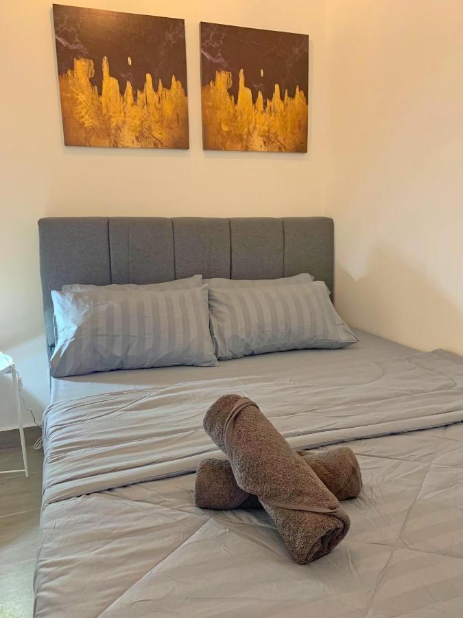 Netflix Two Bedroom Troika Kota Bharu Homestay 182 Zewnętrze zdjęcie
