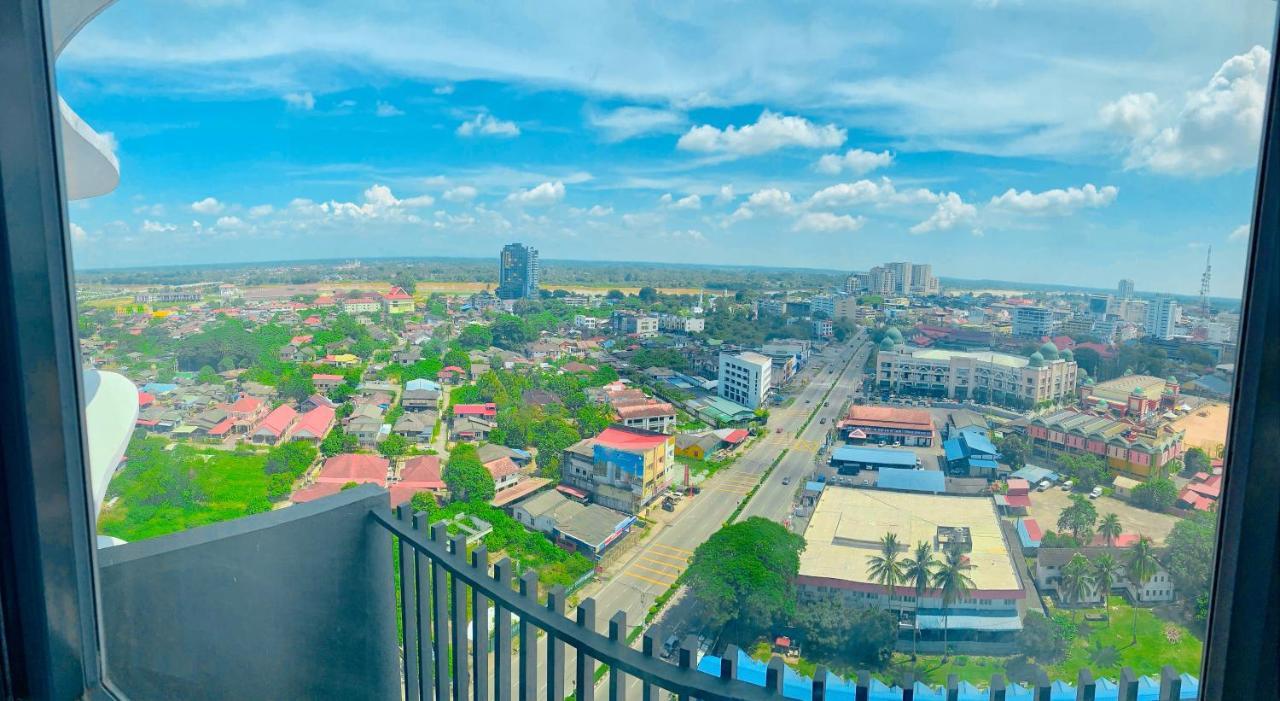 Netflix Two Bedroom Troika Kota Bharu Homestay 182 Zewnętrze zdjęcie