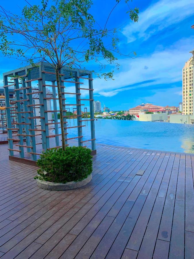 Netflix Two Bedroom Troika Kota Bharu Homestay 182 Zewnętrze zdjęcie